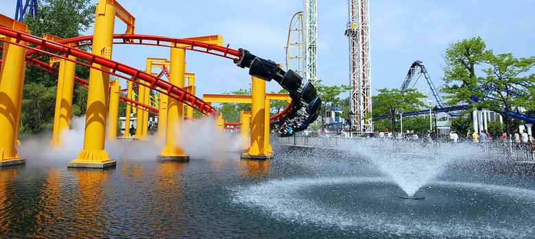 Cedar Point tour!. Hey FJ! Rollercoasterexplain here, haven't done one of these in a while. I am here to show one of the greatest amusement parks in the world! 