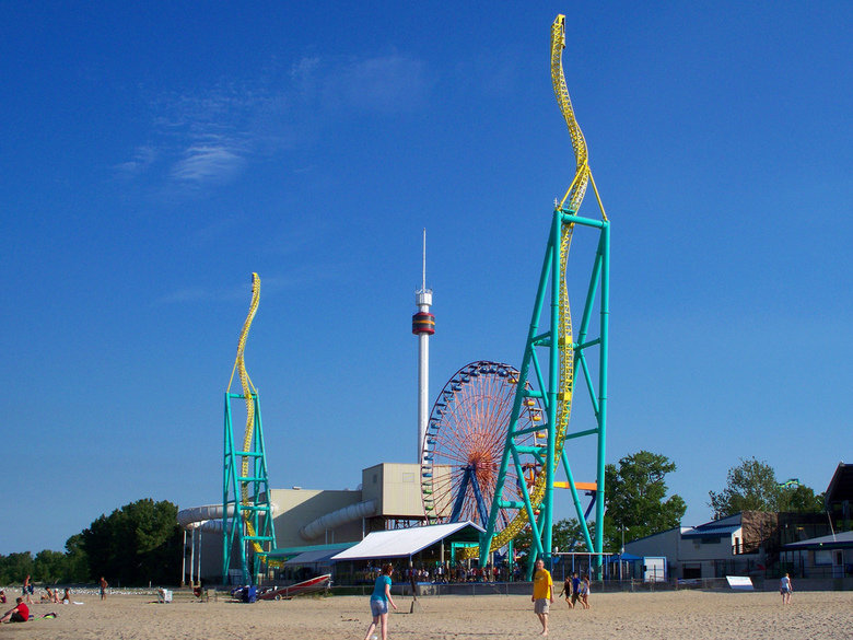 Cedar Point tour!. Hey FJ! Rollercoasterexplain here, haven't done one of these in a while. I am here to show one of the greatest amusement parks in the world! 