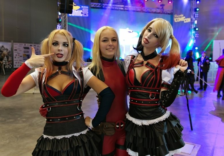 Cosplay comp. Sorry to burst your bubble, but it's only SFW ;~;.. God I hate you virgins sometimes. "Hur the bewbs aren't showing it isn't " Nah, women in sexy underwear isn't at all. Specifically showing their ass i