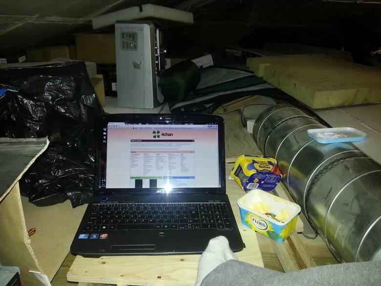 Shitty Battlestations Comp. .. Lives in the attic and eats imitation butter by the spoonfull.. what the