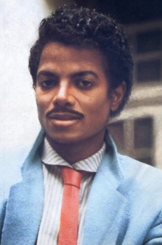 Strangest Michael Jackson Photo Ever. . Hill Ine"