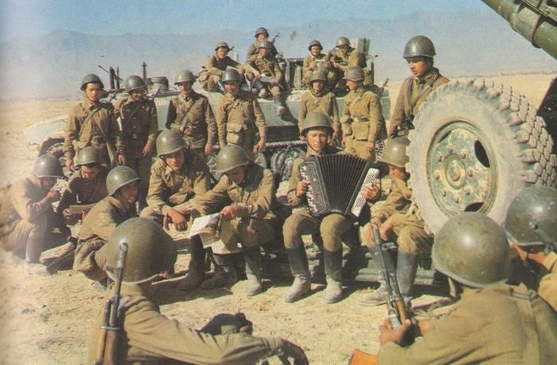 War: Soviet-Afghan War.. Here for the Soviet Afghanistan war, you war junkies, I am here to give you your daily fix. Alright let’s get this steam rolling, trigg